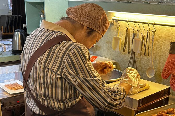 Street Food Tour in Jongno, Heart of Seoul - Changdeokgung Palace and the calm of Huwon