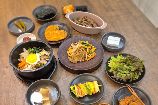 Traditional Korean 6-Dish Cooking Class + Hidden Alley Tour Seoul - Booking advice for your Seoul schedule