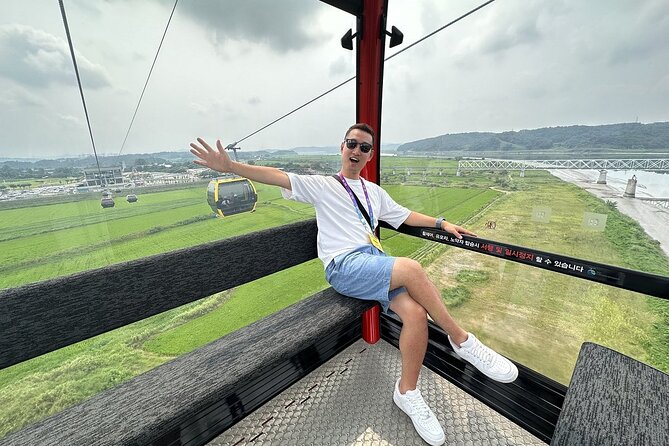 Ultimate Korea DMZ Tour from Seoul (Gondola & Suspension Bridge) - Meeting the bus early in central Seoul