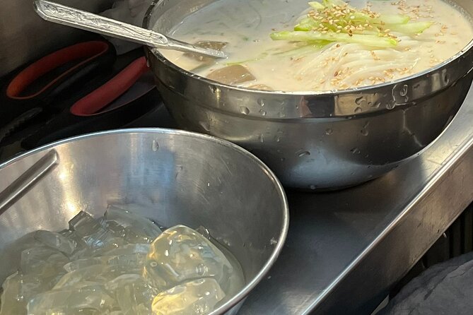 Vegan & Vegetarian Korean Market Adventure Gwangjang Market - Who should book this experience?