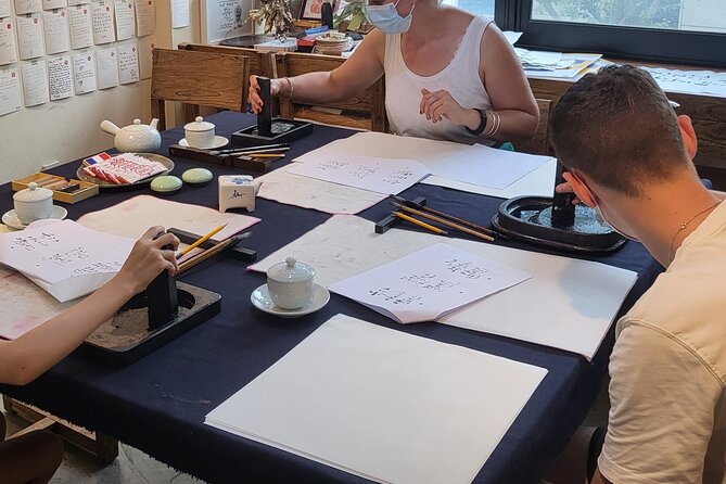Write a Meaningful Korean Calligraphy Scroll in Insadong - Choosing a Phrase That Belongs on Your Scroll