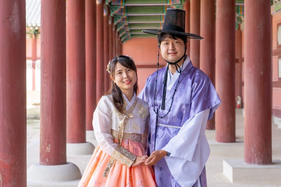 Your Personal Seoul Photographer! - How Gilson handles posing and mood